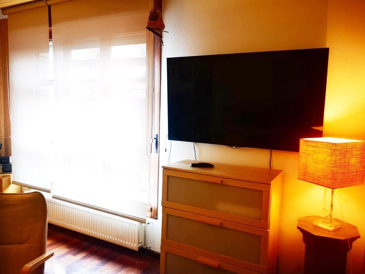 Apartamento Arte, Centro Oviedo, Wiffi, Parking Екстериор снимка